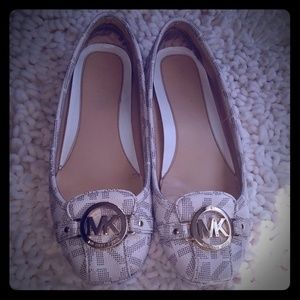 Michael kors vanilla flats